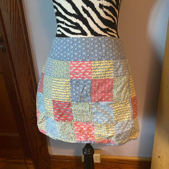 Vineyard Vines Dresses & Skirts - Vineyard Vines patchwork faux wrap skirt size 4
